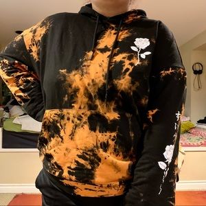 🖤Tie Dye ‘bleach’ Floral Hoodie🖤